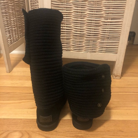 UGG Classic Cardy Button Detailed Knit Boots Sz 7 - Picture 4 of 8